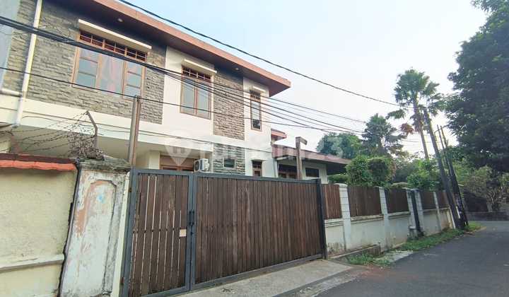 Rumah 2 Lantai Hoek Di Jl Pulo Indah Petukangan Selatan Jakarta Selatan 