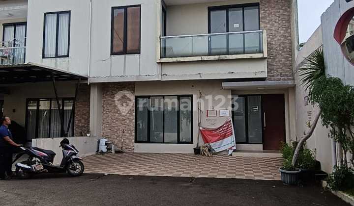 2-Story House in Elysian Residence Kebagusan Jagakarsa South Jakarta 2