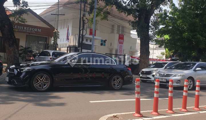 Kantor Komersil.di Jl Teuku Cik Ditiro Menteng Jakarta Pusat
