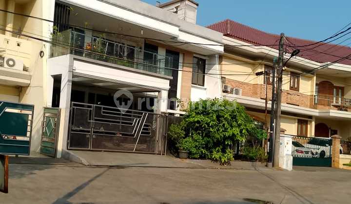 Rumah Asri 2lt Di Perum Green Garden Kedoya Jakarta Barat