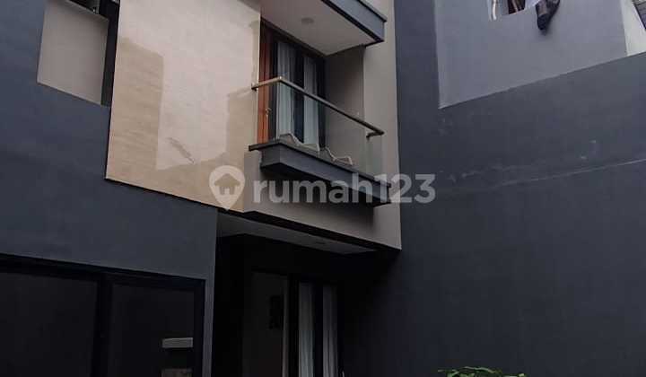 Rumah Asri 3lt Di Perum Grand Trevista Residence Kb Jeruk Jakarta Barat 