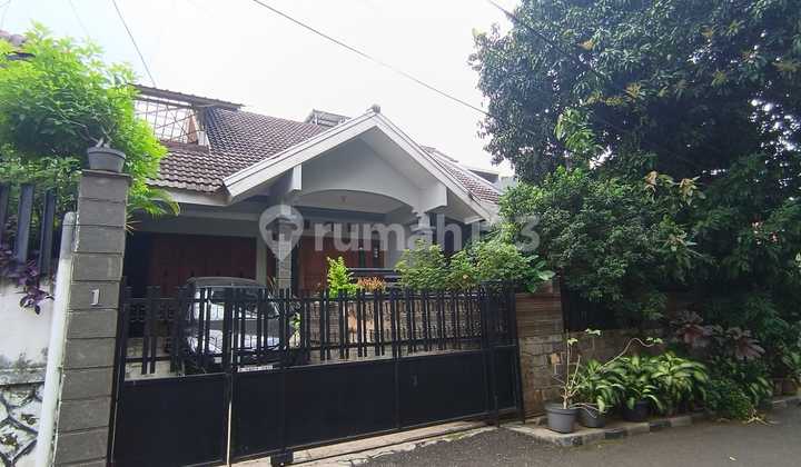 Rumah Lama Asri Di Jl Johari Kebayoran Lama Jakarta Selatan  2