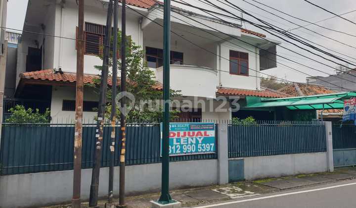 Rumah Lama 2Lt di Jl Ciujung Cideng Gambir Jakarta Pusat Rumah Lama 2Lt di Jl Ciujung Cideng Gambir Jakarta Pusat