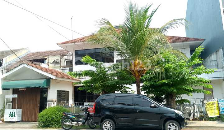 Old House 2fl In Green Garden Housing Kebon Jeruk West Jakarta 2
