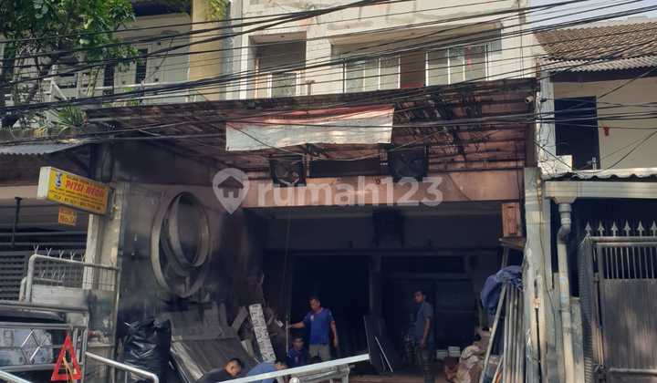 Ruko Komersil Di Jl Raya Kelapa Gading Permai Jakarta Utara