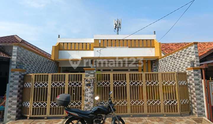Rumah Lama Di Jl Manunggal Petukangan Selatan Jakarta Selatan Rumah Lama Di Jl Manunggal Petukangan Selatan Jakarta Selatan