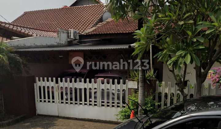 Rumah Lama Di Jl Delman Kencana Iii Tanah Kusir Jakarta Selatan 