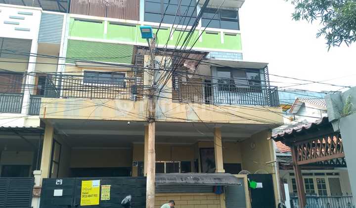House for Rent on Jl Turi Jatipulo Palmerah West Jakarta 2