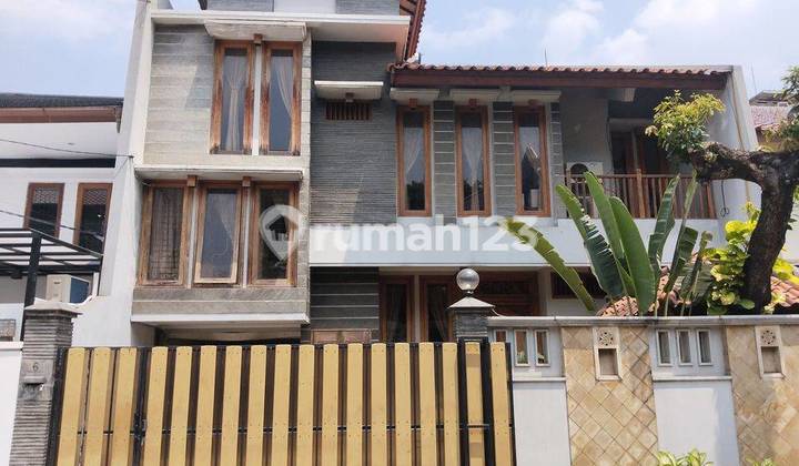 Luxury House on Jl Cibitung Kebayoran Baru South Jakarta Land 247m2 Cash Only Luxury House on Jl Cibitung Kebayoran Baru South Jakarta Land 247m2 Cash Only