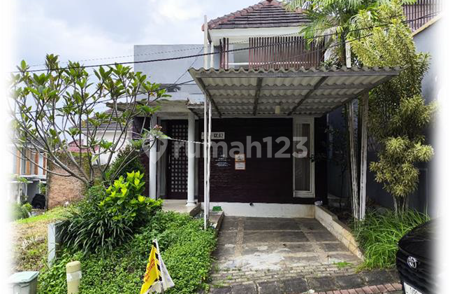 Rumah Bagus Minimalis Dekat Kampus di Kota Malang Rumah Bagus Minimalis Dekat Kampus di Kota Malang