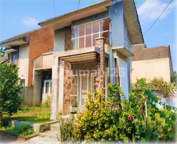 Rumah Exclusive Dekat Bandara dan Tol di Malang