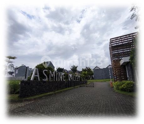 Nice House in Malang Area Near Airport and Highway 2