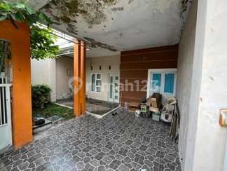 Nice and Affordable House in Gresik Near Kebomas Toll 2