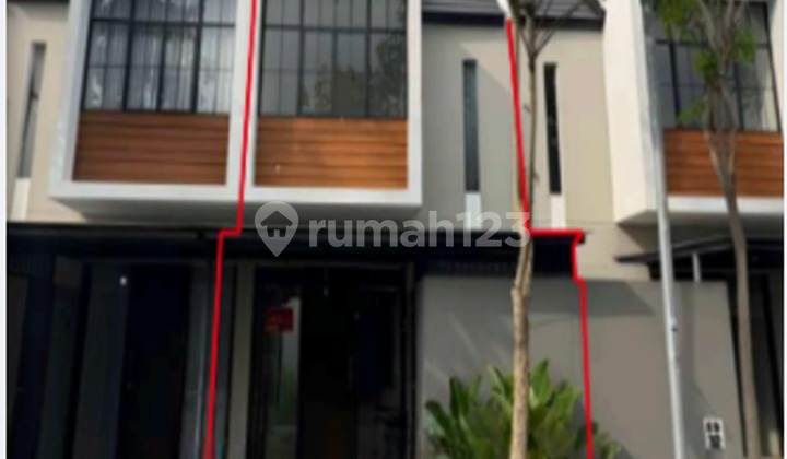 House in Gresik Housing Area