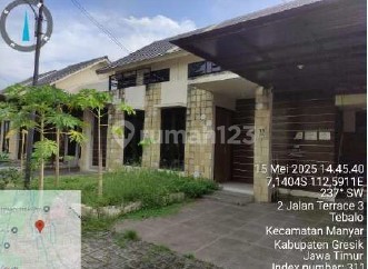Nice House Near Shopping Center, Health Facilities, Educational Facilities in Gresik