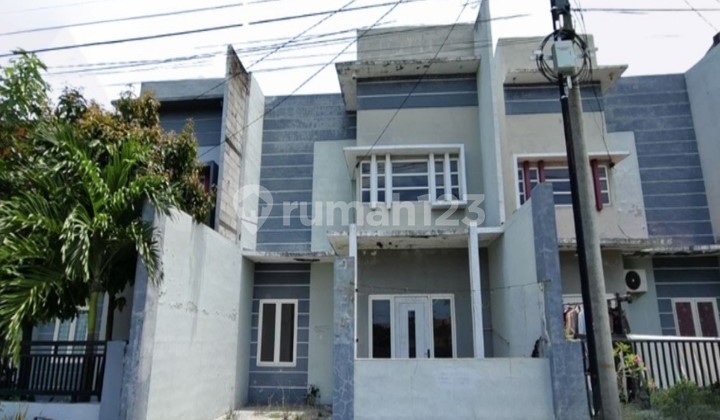 Rumah Bagus dan Murah di Perum De Java Griya Sidoarjo Rumah Bagus dan Murah di Perum De Java Griya Sidoarjo