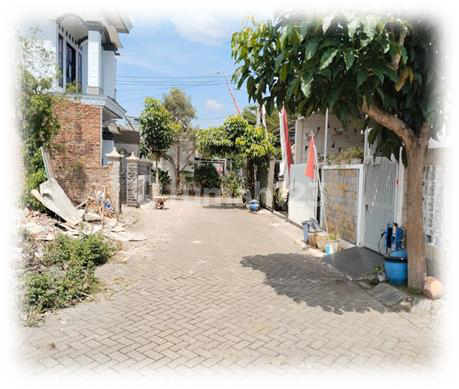 Nice House in Elite Area at The Palm Residence Malang 2