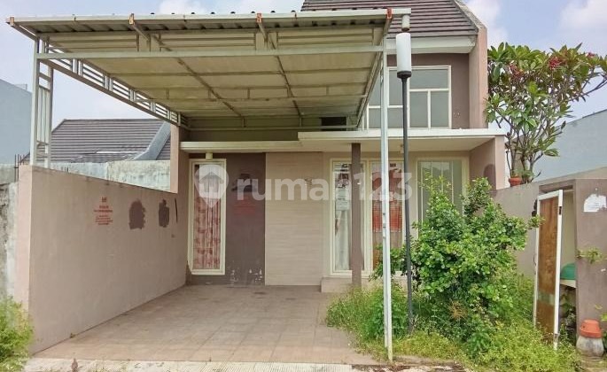 Nice House Near Hospital in Kediri Area