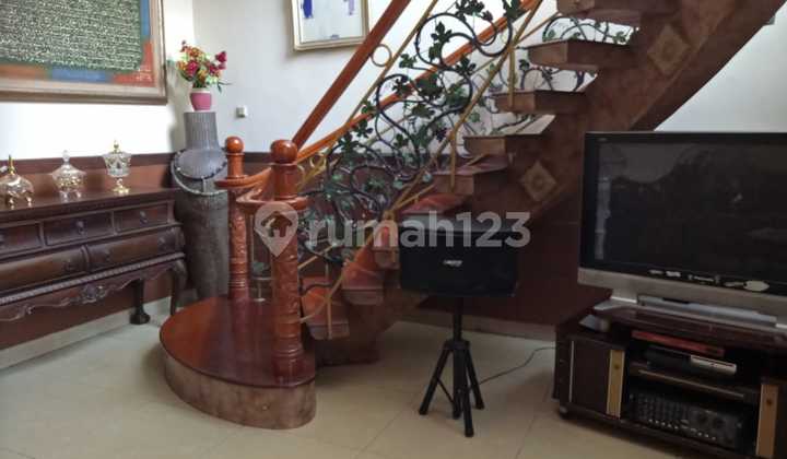 Rumah di Jalan Plafon, Kayu Putih, Jakarta Timur 2