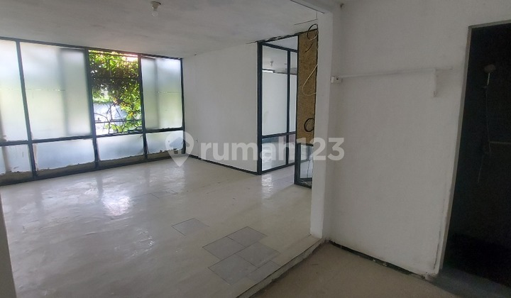 Business Space Strategic Location In Tebet