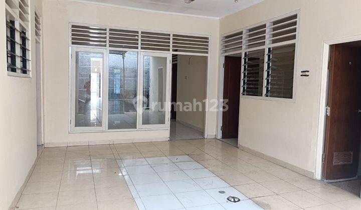Rumah disewakan di Bidara Cina Otista  1