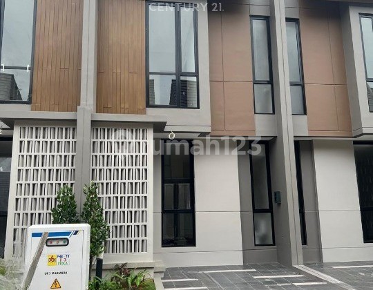 Disewakan Rumah di Cluster Viola di Sumarecon Crown Gading Bekasi Disewakan Rumah di Cluster Viola di Sumarecon Crown Gading Bekasi