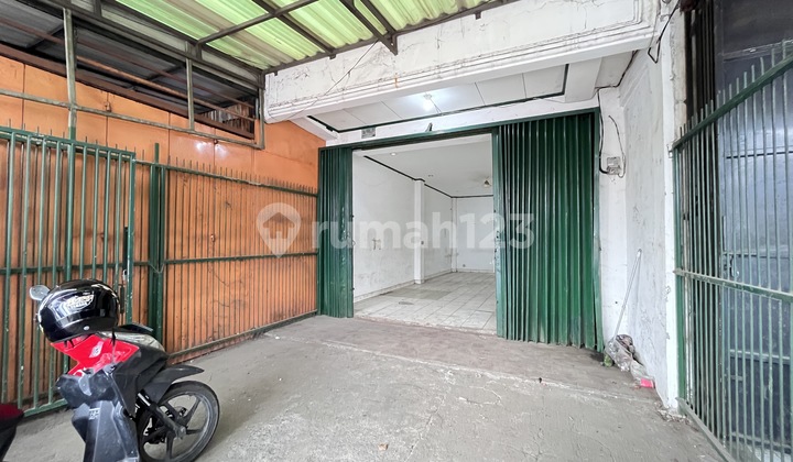 Ruko 2 Lantai di Pinggir Jalan yg Ramai Pondok Gede Ruko 2 Lantai di Pinggir Jalan yg Ramai Pondok Gede