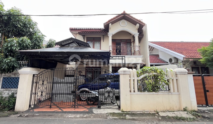 Dijual Rumah Terawat Siap Huni di Pondok Kelapa