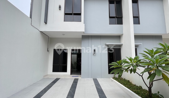 Dijual Rumah Modern, Minimalis, Strategis di Jatiwaringin Dijual Rumah Modern, Minimalis, Strategis di Jatiwaringin