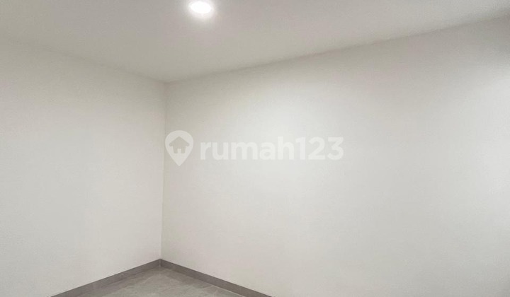 Rumah Modern 3 Lantai Harga Terjangkau di Jakarta Timur 2