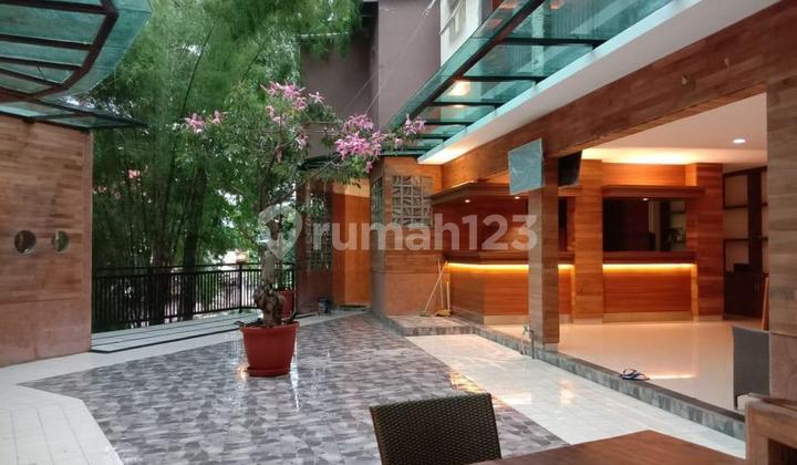 Dijual Commercial Building Mini Jalan Raya Prapanca untuk Usaha Ramai