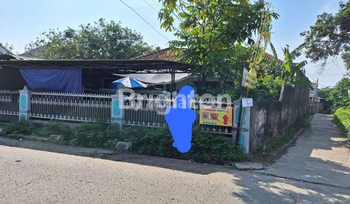 RUMAH BESAR PINGGIR JALAN 2