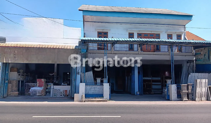 RUMAH DAN TOKO PRAMBON BESERTA ISINYA 1