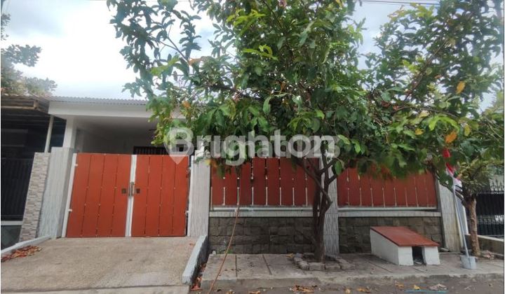 1.5-Story House Ready to Live In, Excellent Condition and Comfortable, Strategic Location in Front of the Main Road, Nginden Intan 1.5-Story House Ready to Live In, Excellent Condition and Comfortable, Strategic Location in Front of the Main Road, Nginden Intan