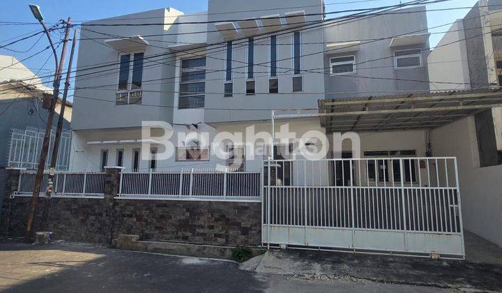 RUMAH BAGUS GREENVILLE DALAM KOMPLEKS JAKARTA BARAT 1