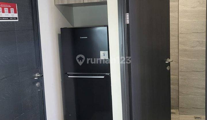 Dijual Murah Apt Collins Boulevard, Tower Hyde Full Furnished 2BR 2