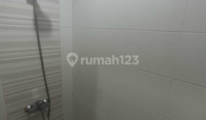 For Sale Kosan Sumarecon Gading Serpong 70M2 3 Floors Price 2.5M Negotiable 2