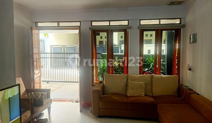 Price Drop House for Sale in Pesanggrahan, South Jakarta 120m2 price 1.7B