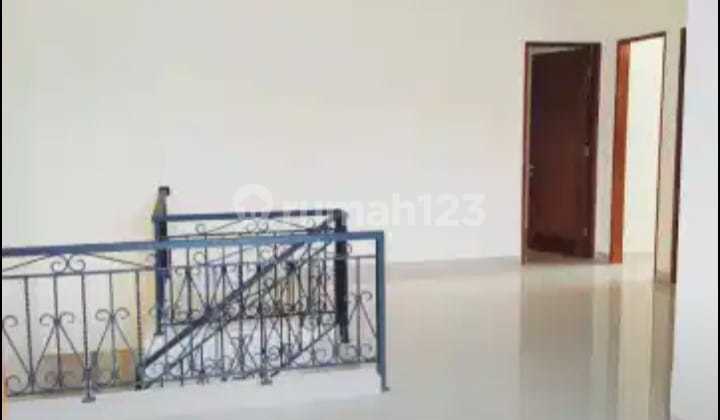 Dijual Rumah Baru Pulomas LT 142M2, 2Lt Bagus Harga 3,65M Nego