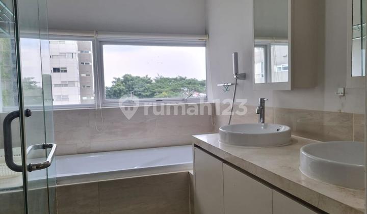 Dijual Apartemen 1Park Residence 3BR 138m2 Privat Lift harga 3,8M 2