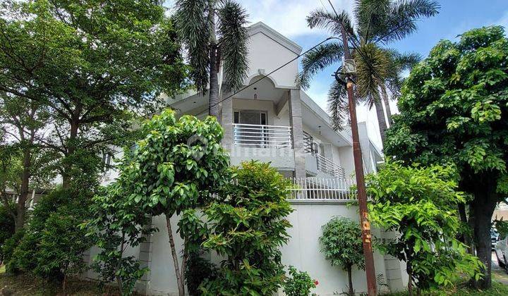 Rumah Mewah Dengan Attic Room di Semanan, Jakarta Barat 1