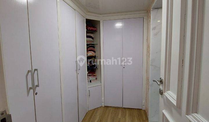 Rumah Mewah Dengan Attic Room di Semanan, Jakarta Barat 2