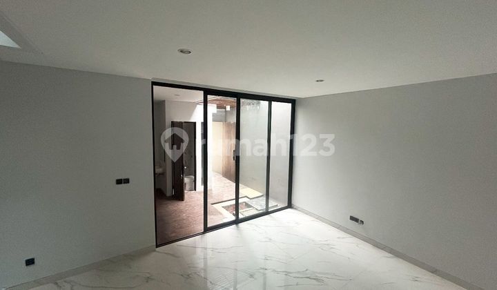 Dijual Rumah Baru South Tresor Metland Puri Jakarta Barat  2