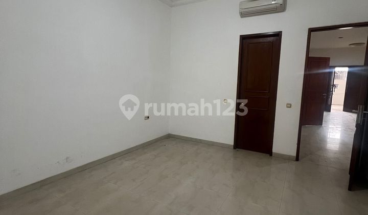 Dijual Rumah Di Kav Dki Meruya Selatan Strategis  2