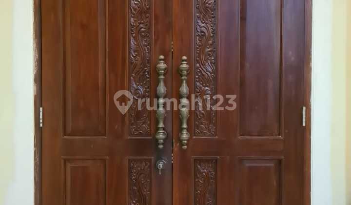 For Sale Luxury House in Menteng Area Central Jakarta 2