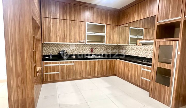 Ready-to-Live House in the West Coast Cluster of Amerika Green Lake City 2