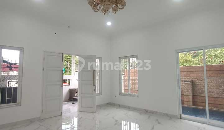 Dijual Brand New Rumah Include Kolam Renang di Joglo 2