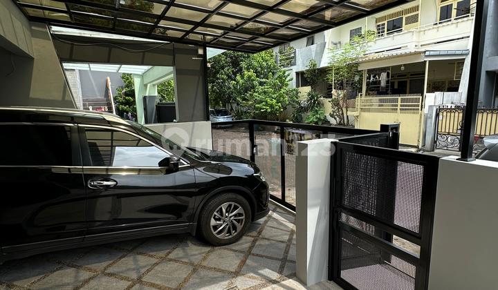 For Sale Very Nice House in Intercon Kebon Jeruk West Jakarta Strategic Negotiable