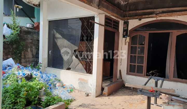 Rumah Hitung Tanah di Tamansari Jakarta Barat Strategis