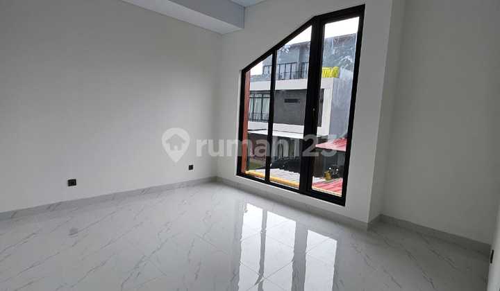 Rumah Baru di Alam Sutera Cluster Jelita